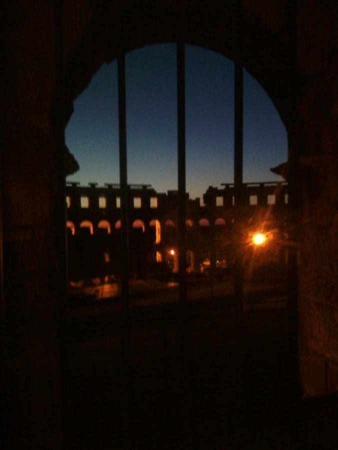 Appartamento Punta Pola Esterno foto